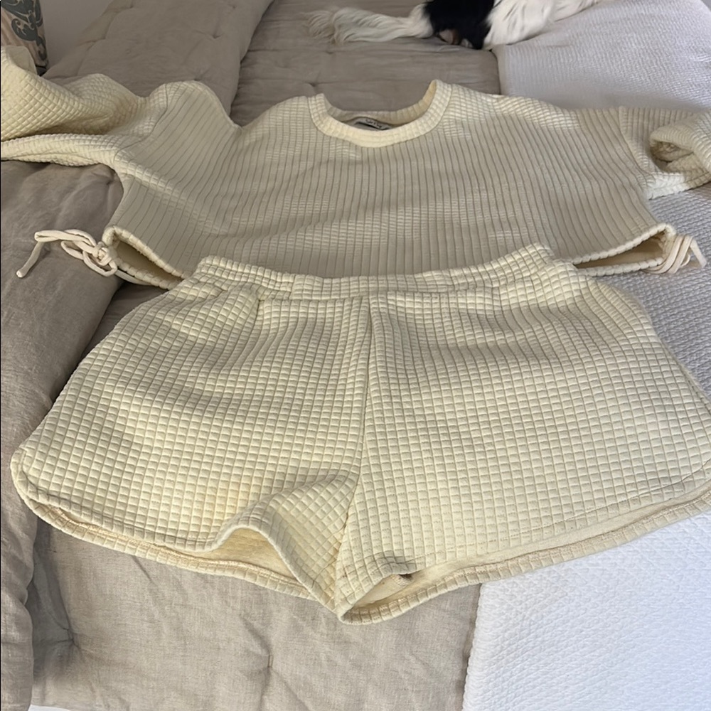 Sadie & Sage Cream Waffle Knit Sweatshirt & Shorts Set